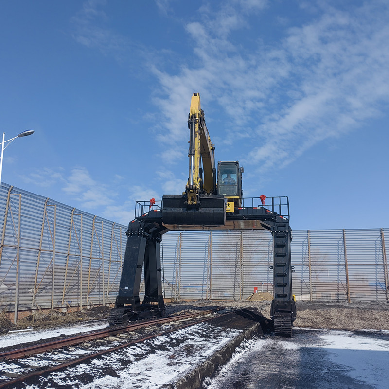 High-legged excavators, a special elevated machine for unloading bulk materials from railway wagons